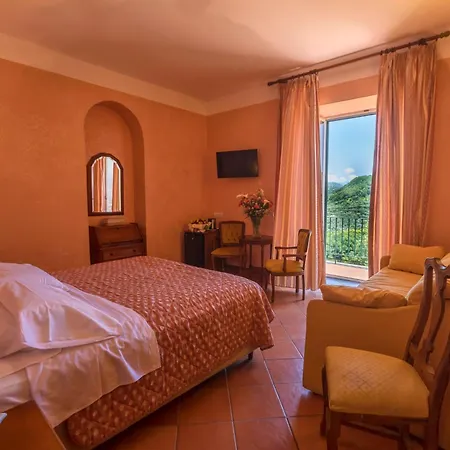Villa Romita SantʼAgata sui Due Golfi Buitenkant foto